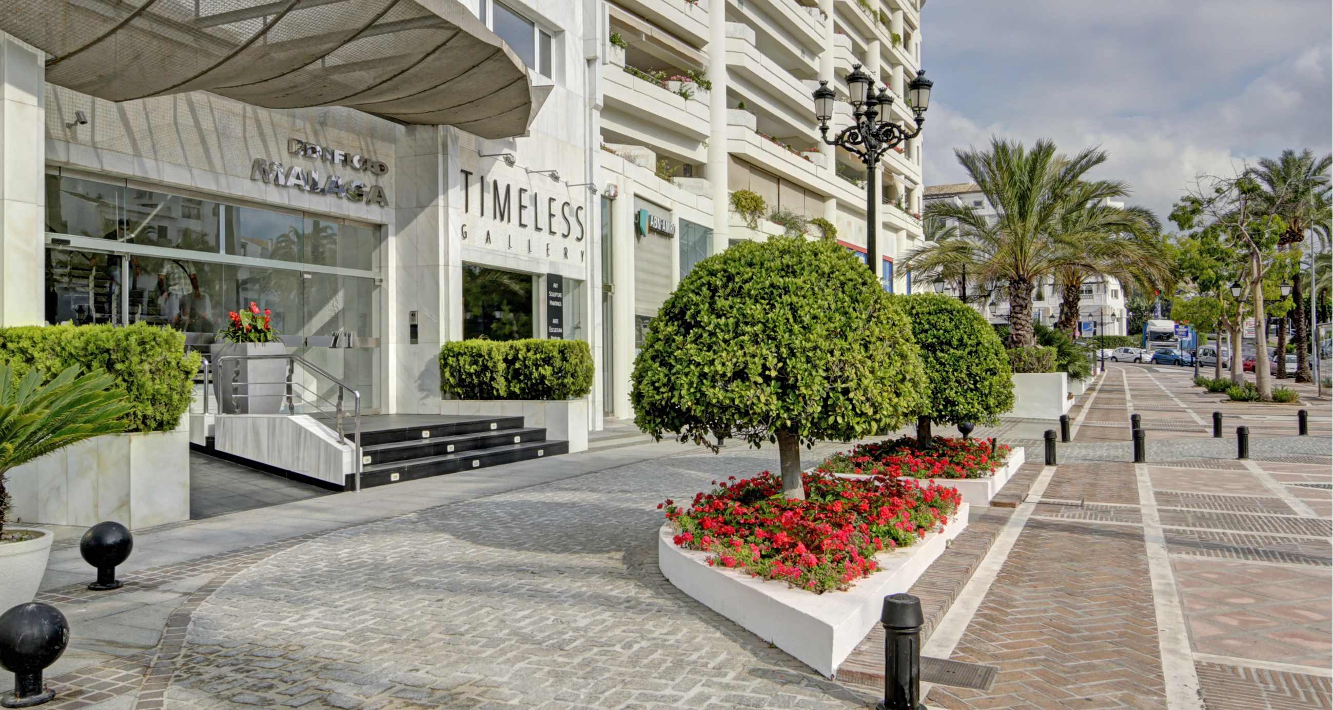 4 best penthouses/apartments for sale in Edificio Malaga, Playas del